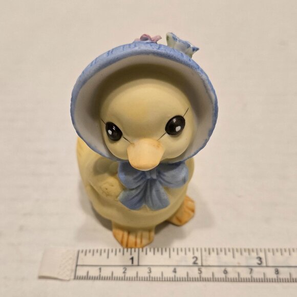 BABY CHICK FIGURINE - Picture 6 of 7